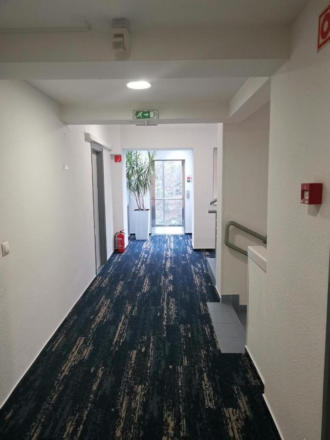 Otp Hotel Boedapest Buitenkant foto